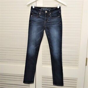American Eagle Outfitters Jeans Medium Dark Wash Skinny Factory Distressed Sz 0